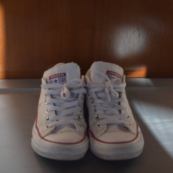Converse - Picture 2 of 2